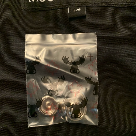 Moose knuckle sterling parka ❌price is firm❌ MADE IN CANADA 🇨🇦 - Picture 14 of 17